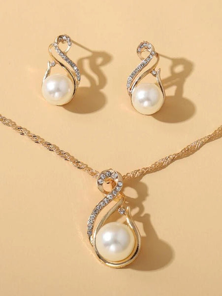 Sparkling Faux Pearl Charm Necklace & Earrings