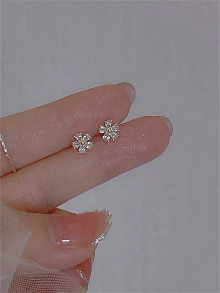 Sparkling Cubic Zirconia Flower Stud Earrings