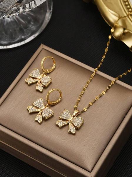 Sparkling Set of Butterfly Bowknot Necklace & Butterfly Shaped Earrings