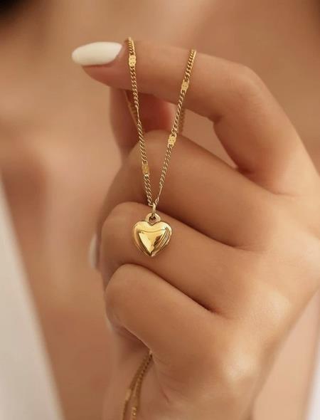 Sparkling Heart Pendant Necklace For Women