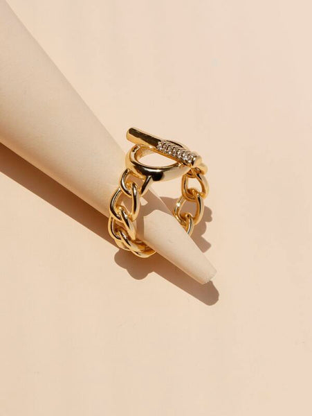 Sparkling Chain Design Ring