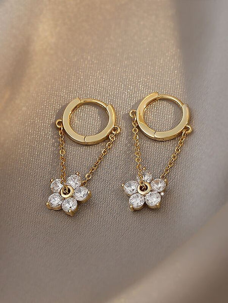 Sparkling Rhinestone Flower Earrings