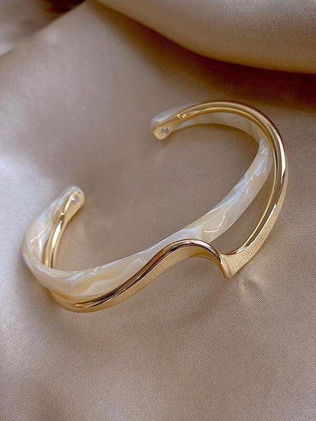 Sparkling Structured Cuff Bracelet