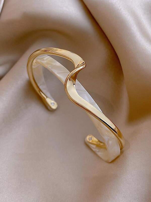 Sparkling Structured Cuff Bracelet